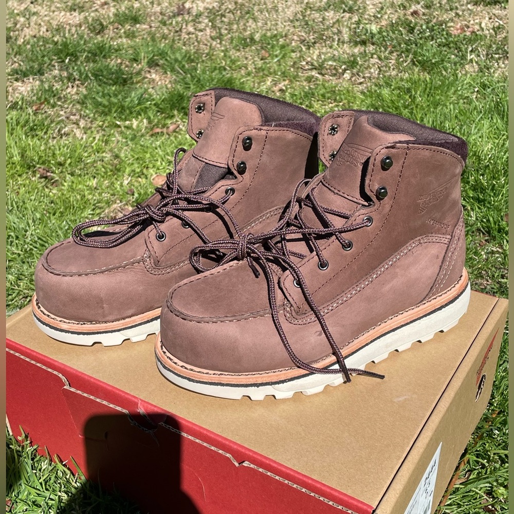 red wing traction tred lite